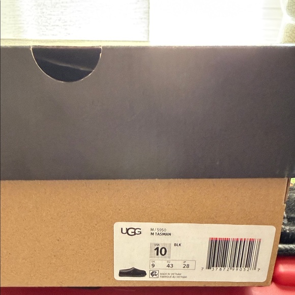 UGG Black Tasman Shoes new in box - Picture 7 of 8